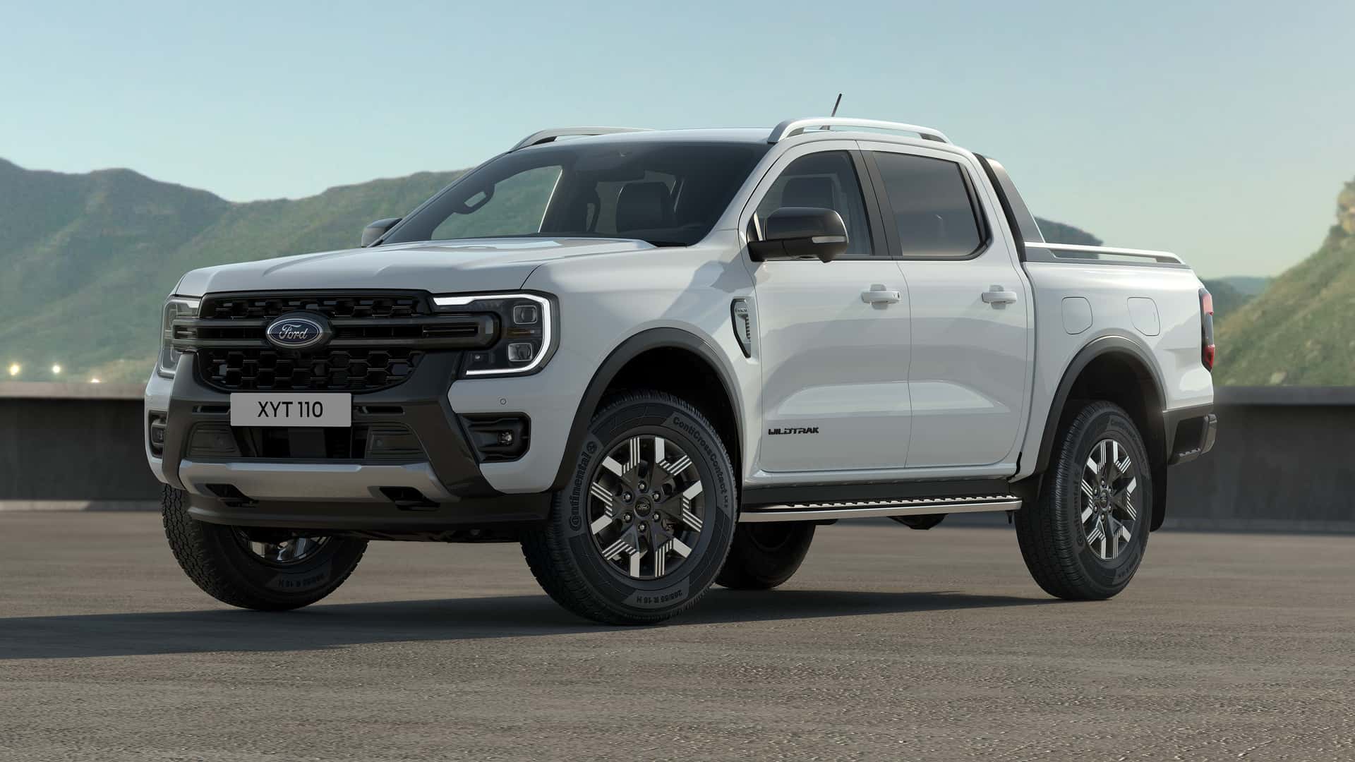 2025 Ford Ranger PHEV Debuts with up to 28 Miles of Electric Range