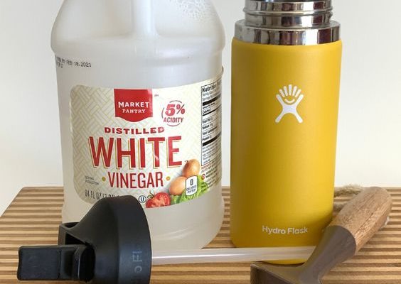 3 Ways to Clean a Nalgene Bottle - The Tech Edvocate