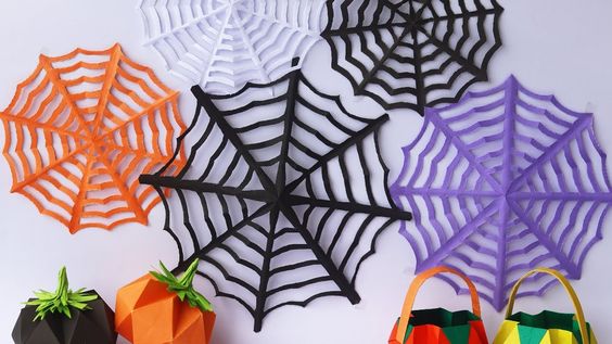 4 Ways to Make a Spider Web - wikiHow