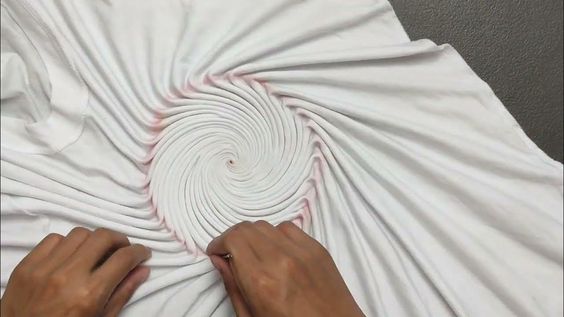 How to Spiral Tie Dye - The Tech Edvocate