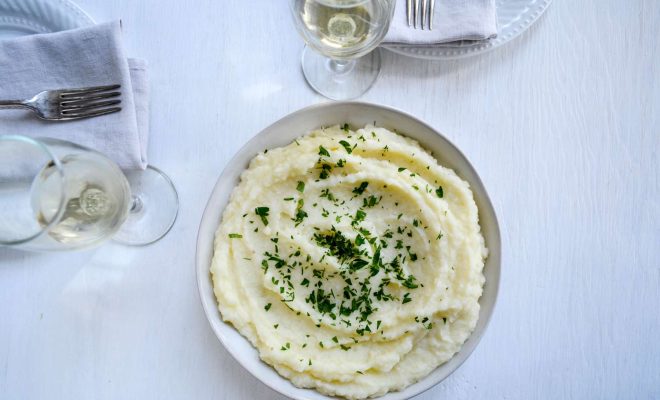 Best Horseradish Mashed Potatoes Recipe - How to Make Horseradish ...
